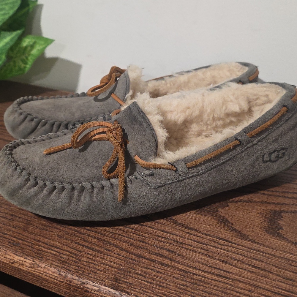 UGG Gray Suede Shearling Mocassins Womens 8 - Picture 3 of 7
